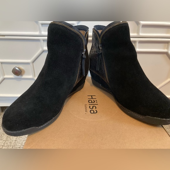 Halsa footwear Dana ankle bootie - Picture 2 of 15